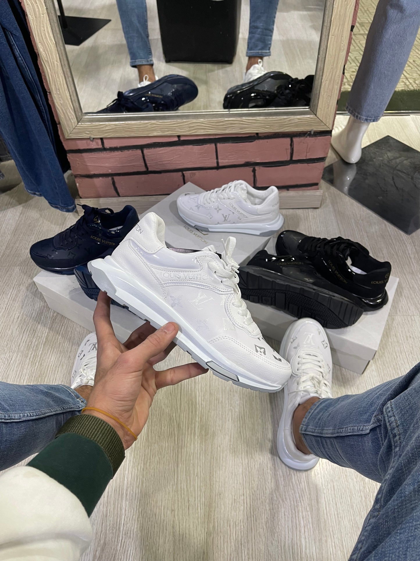 LV 25