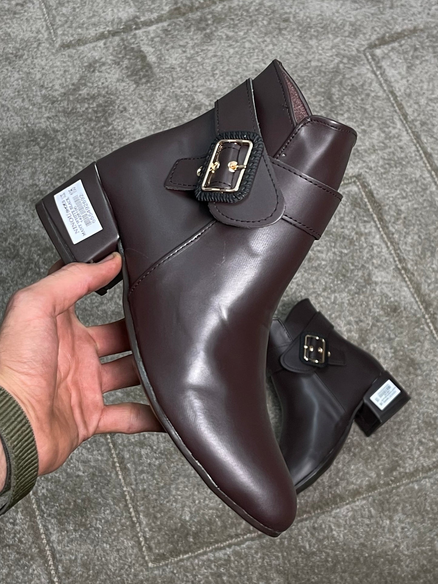 Bottines avec boucle croisee